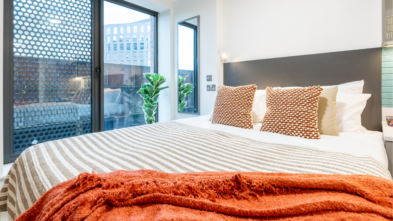  Standard Studio  -  Waterside  - Gallery -  1