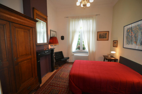 Place des Acacias, Etterbeek