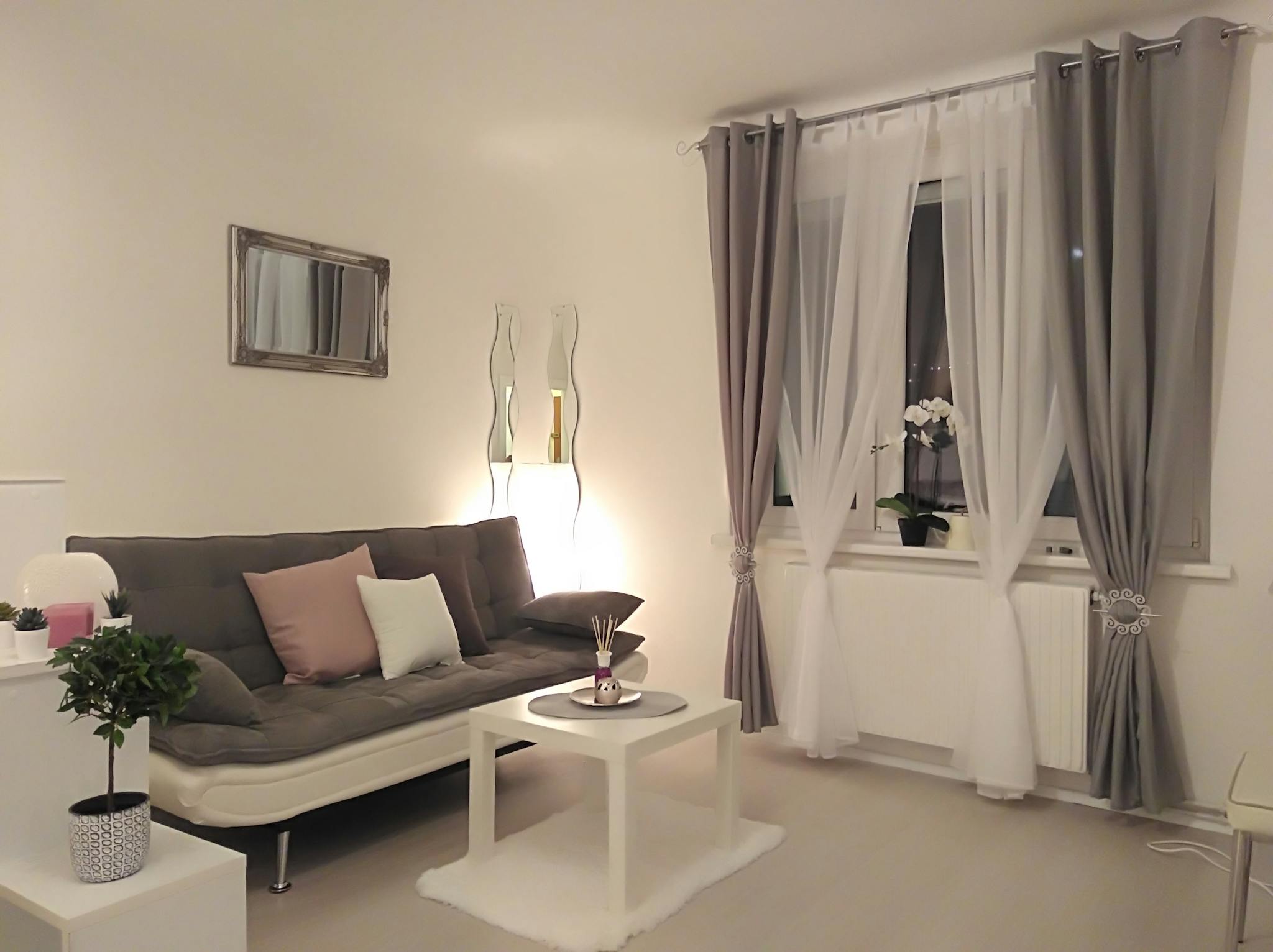  Entire Place  -  Hofherrgasse, Vienna  - Gallery -  1