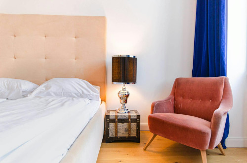 Zwölfergasse, Vienna