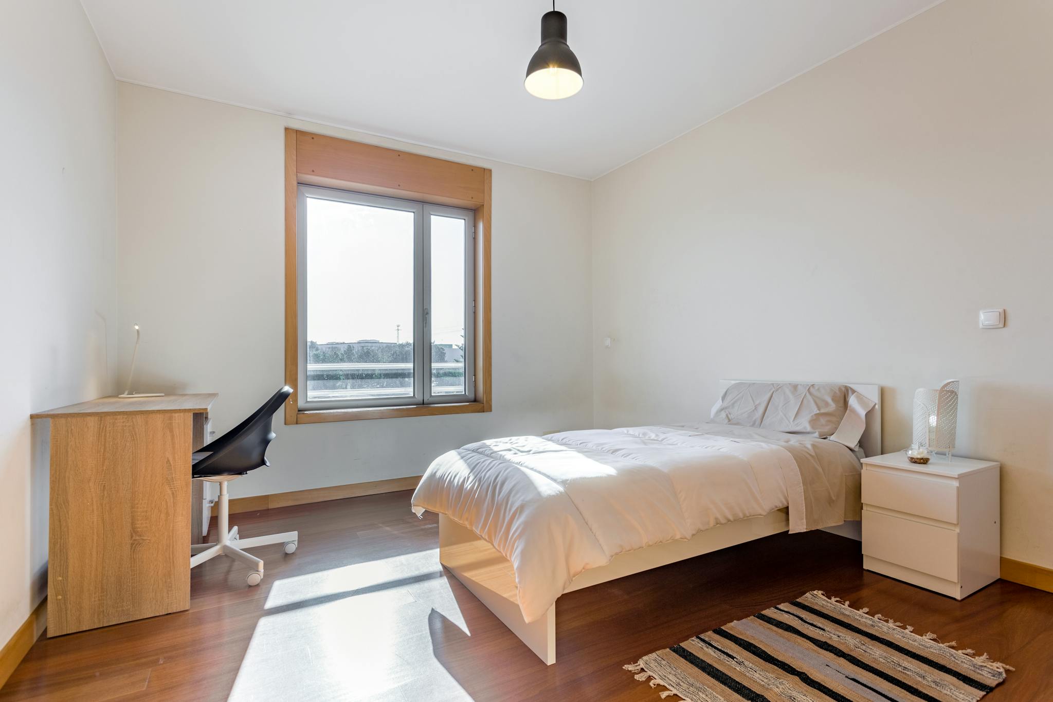 Private Room - Rua da Arroteia, Maia - Gallery - 1