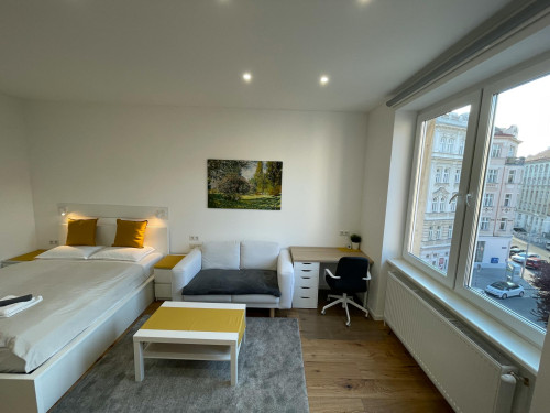 Schrotzbergstraße, Vienna