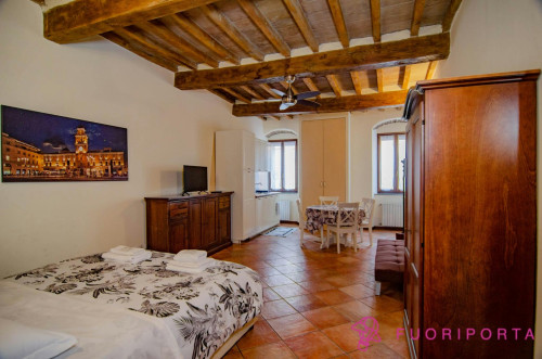 Borgo delle Colonne, Parma