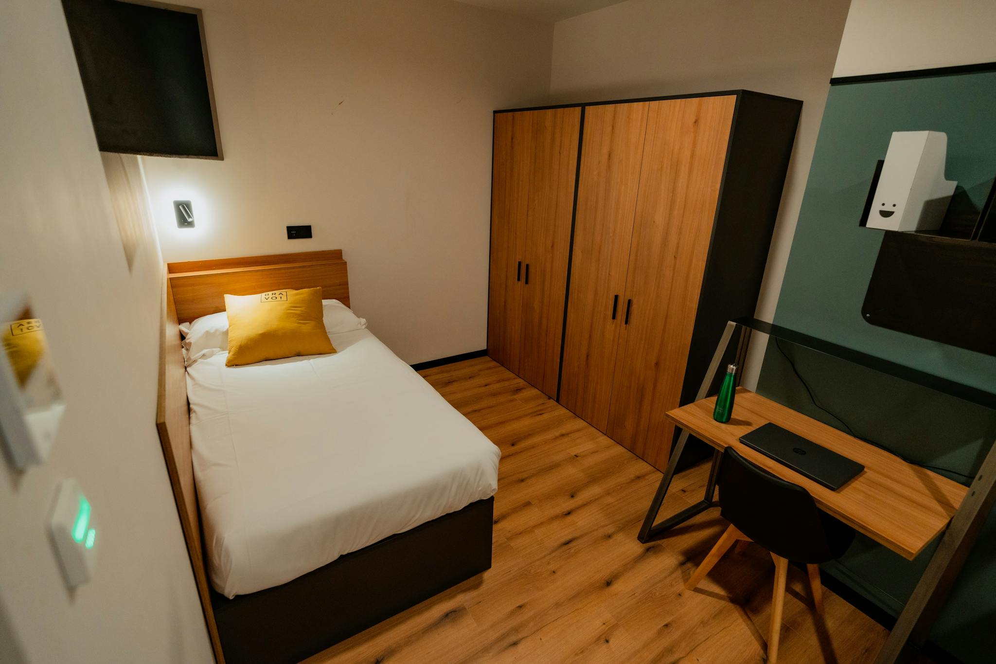 Private Room - Avenida de la Merced, Salamanca - Gallery - 1