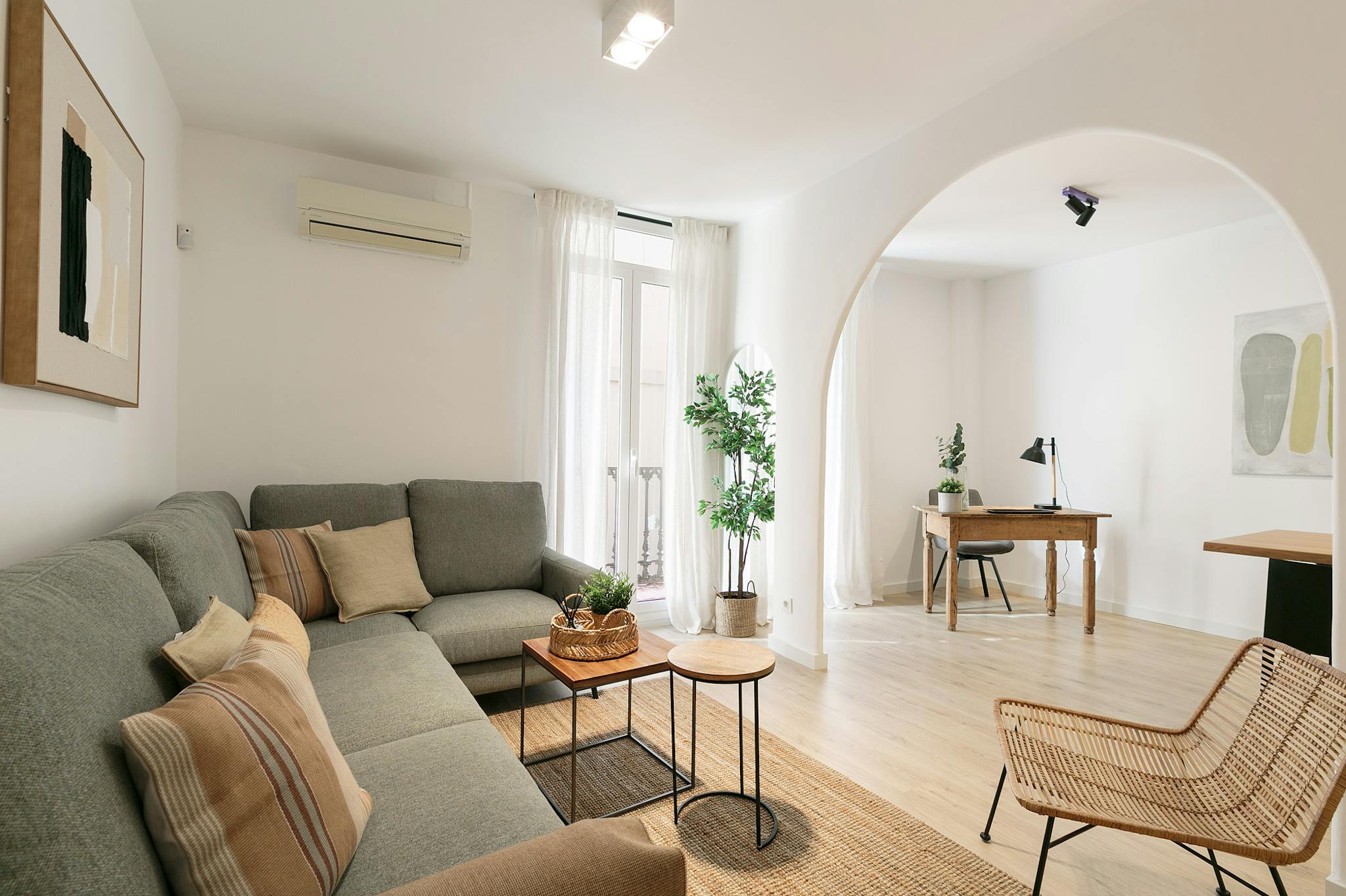 Entire Place - Carrer de la Portaferrissa, Barcelona - Gallery - 1