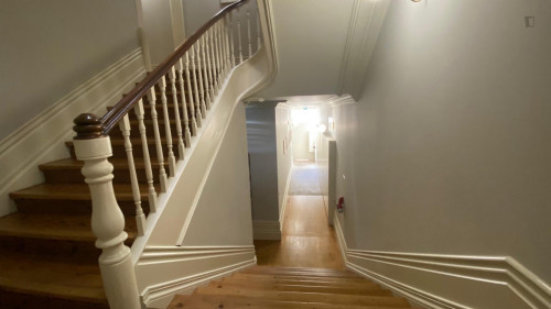 Charming studio apartment by 24 de Agosto metro station