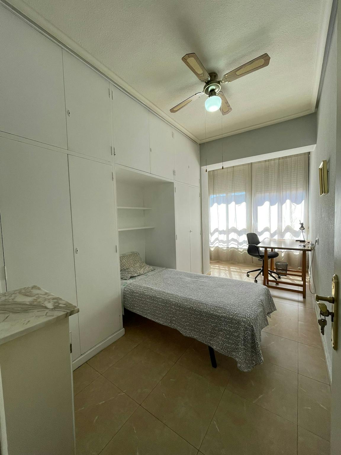  Private Room  -  Calle Floridablanca, Murcia  - Gallery -  1