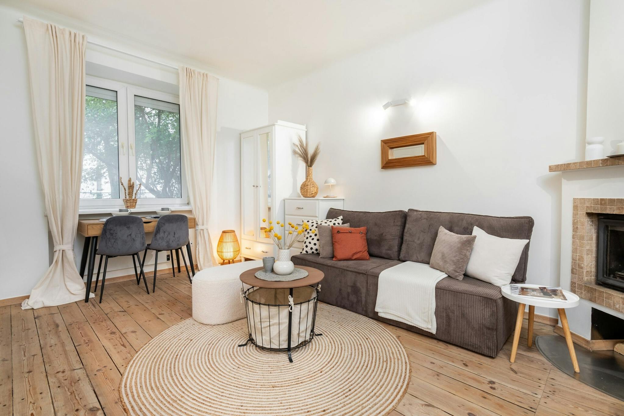  Entire Place  -  Zakrzewska, Warsaw  - Gallery -  1