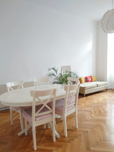 Bäckenbrünnlgasse, Vienna