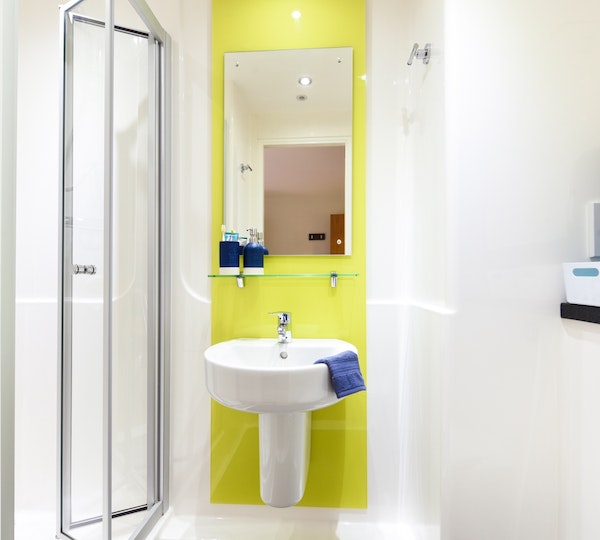  En-Suite Platinum  -  St David's Roost  - Gallery -  5