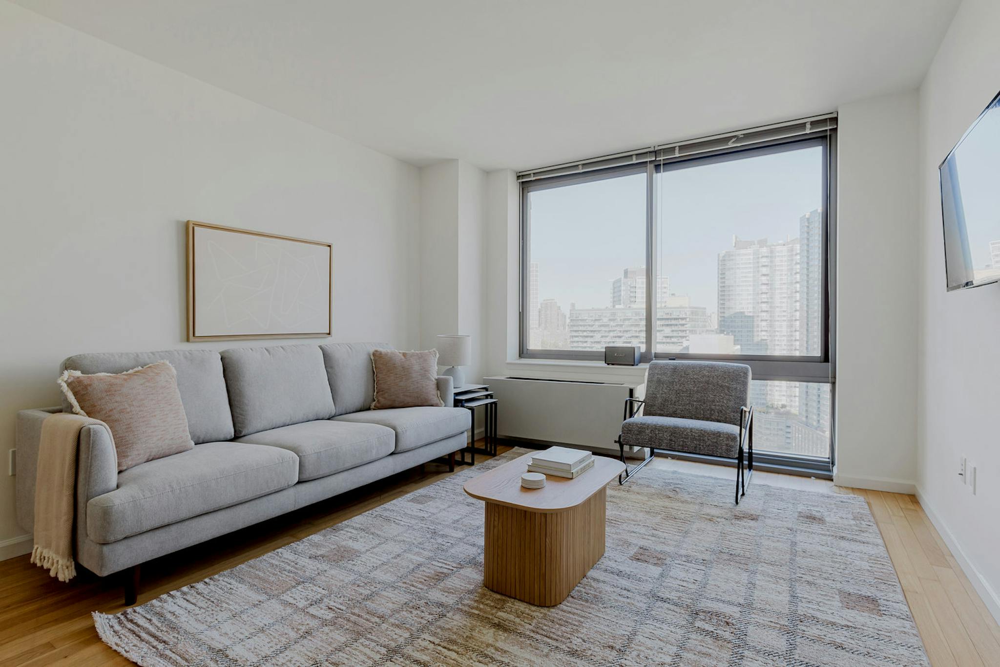 Entire Place - 48th Avenue, Queens County, - Gallery - 1