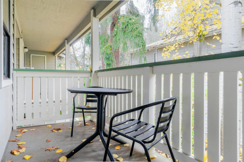 Northeast 40th Street, Redmond, WA