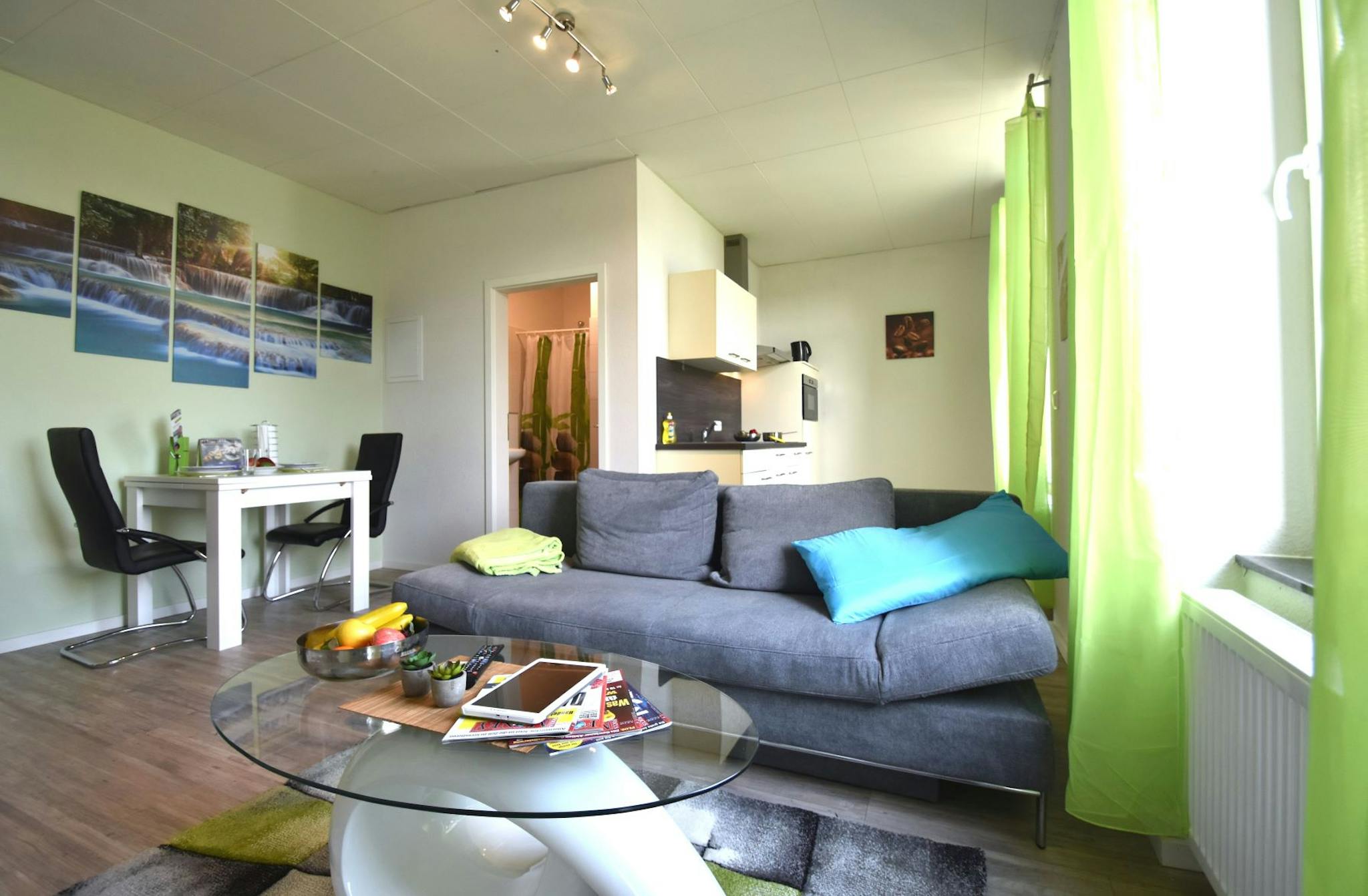  Entire Place  -  Schulstraße, Raunheim  - Gallery -  1
