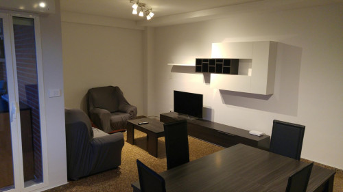 Calle Colegiata de Bolea, Zaragoza - Gallery - 9