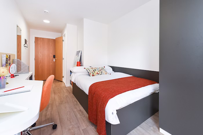  En-Suite Silver - Balcony  -  The Towpath Roost  - Gallery -  6