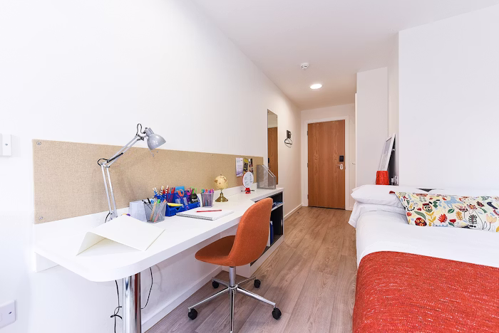  En-Suite Silver - Balcony  -  The Towpath Roost  - Gallery -  1