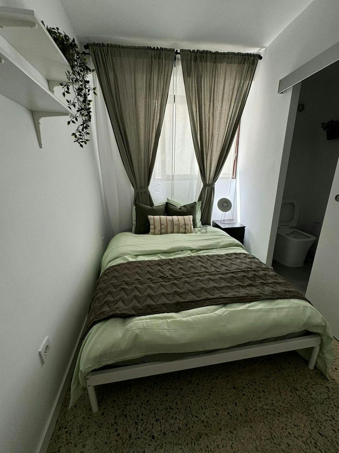 Private Room - 1
