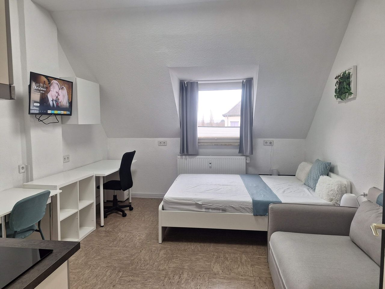  Studio  -  Furnished studio apartment approx. 1.9 km from Essen Central Station  - Gallery -  1