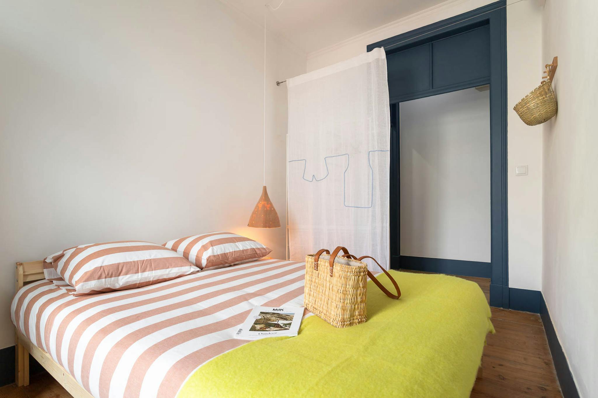  Private Room  -  Rua Álvaro Coutinho, Lisbon  - Gallery -  1