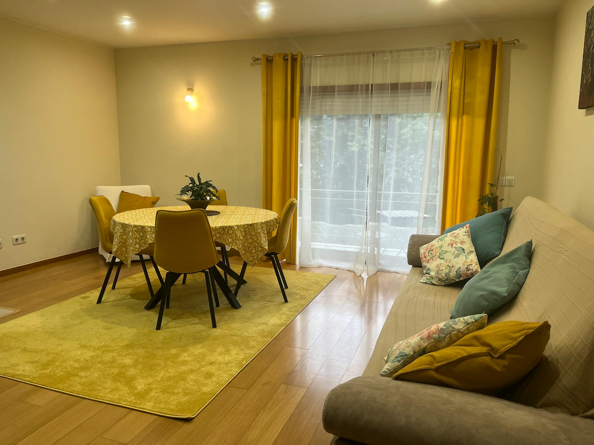 Entire Place - Rua Eça de Queirós, Guimarães - Gallery - 2