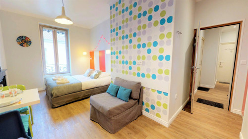 Rue des Charmettes, Lyon