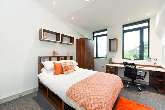  Studio Silver  -  Chapel Heights Roost  - Gallery -  3