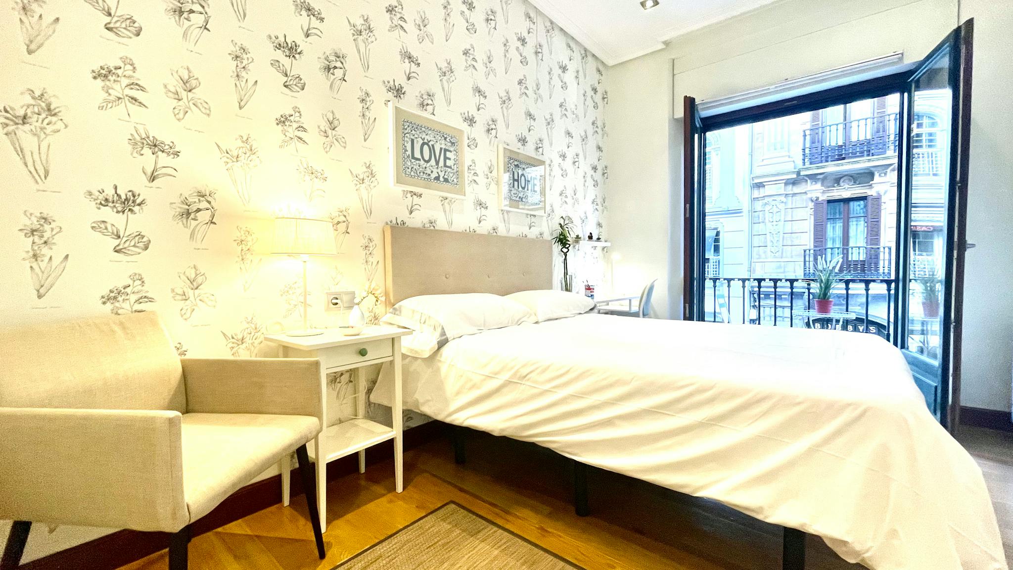 Private Room - 1