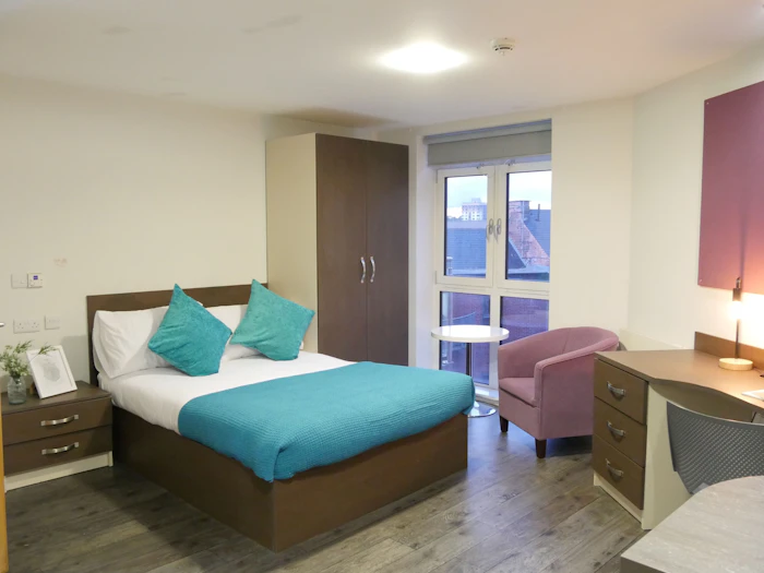 Studio Bronze - Cornerhouse Roost - Gallery - 1