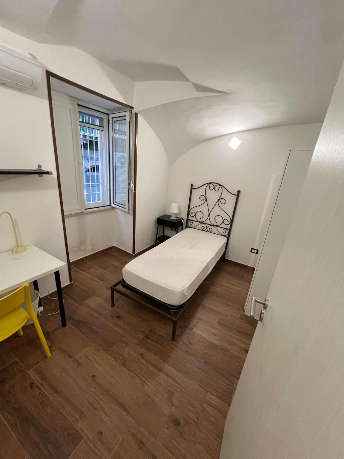 Private Room - 1