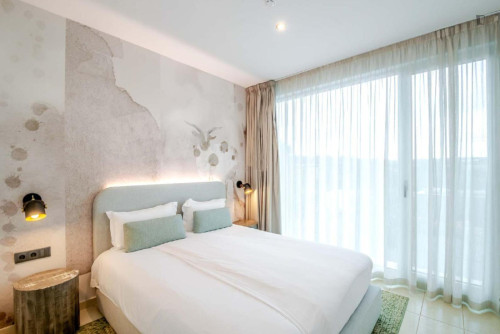 Modern 1 Bedroom House with garden in a Condominium Complex close to Estombar - Lagoa Train Station