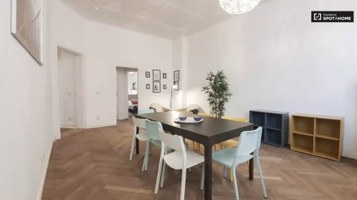 Room in a shared 8-bedroom apartment for rent in Berlin, all bills included.