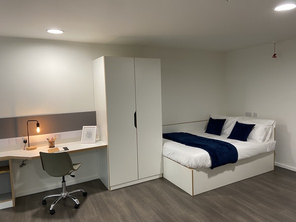  Studio Platinum  -  Laycock Studios Roost  - Gallery -  7