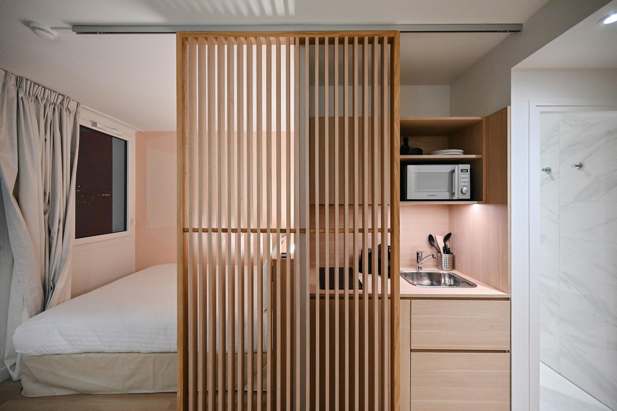  Entire Place  -  Boulevard Gallieni, Issy-les-Moulineaux  - Gallery -  1