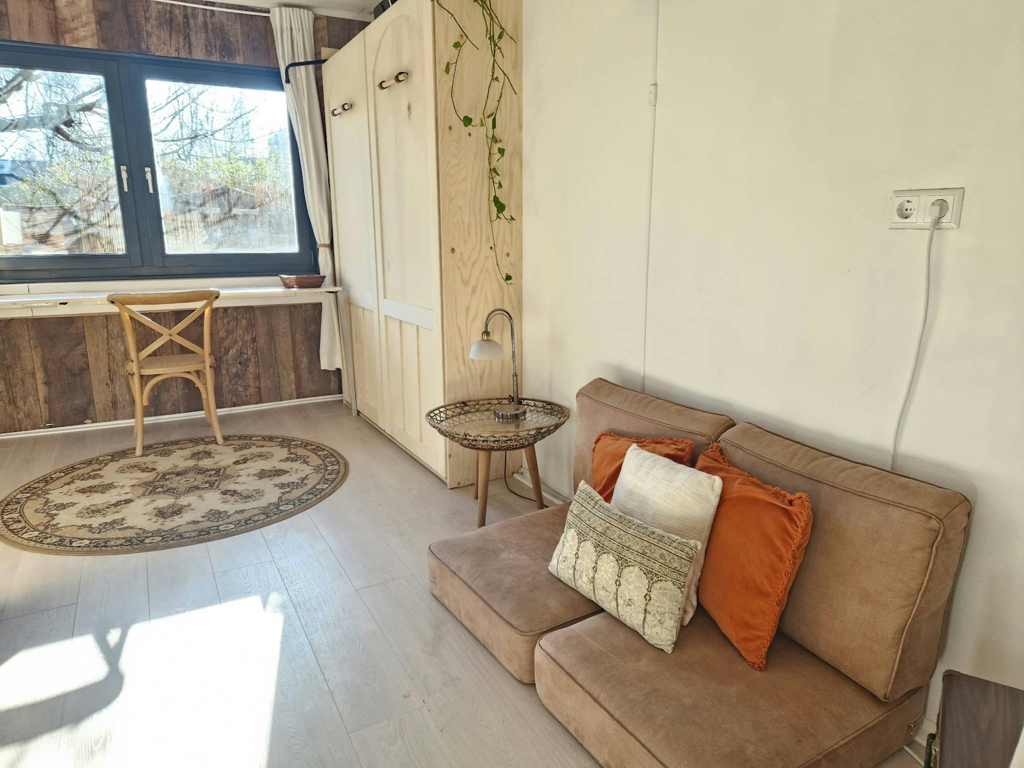 Entire Place - Anna van Burenstraat, Dordrecht - Gallery - 1