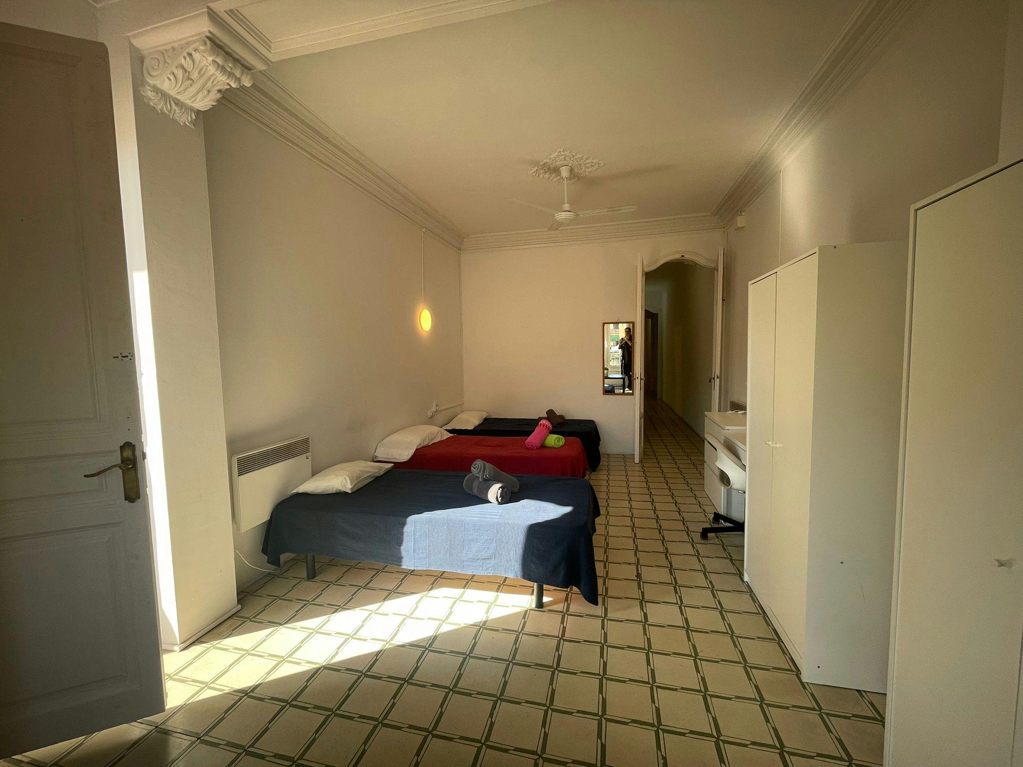 Private Room - Carrer del Bruc, Barcelona - Gallery - 1