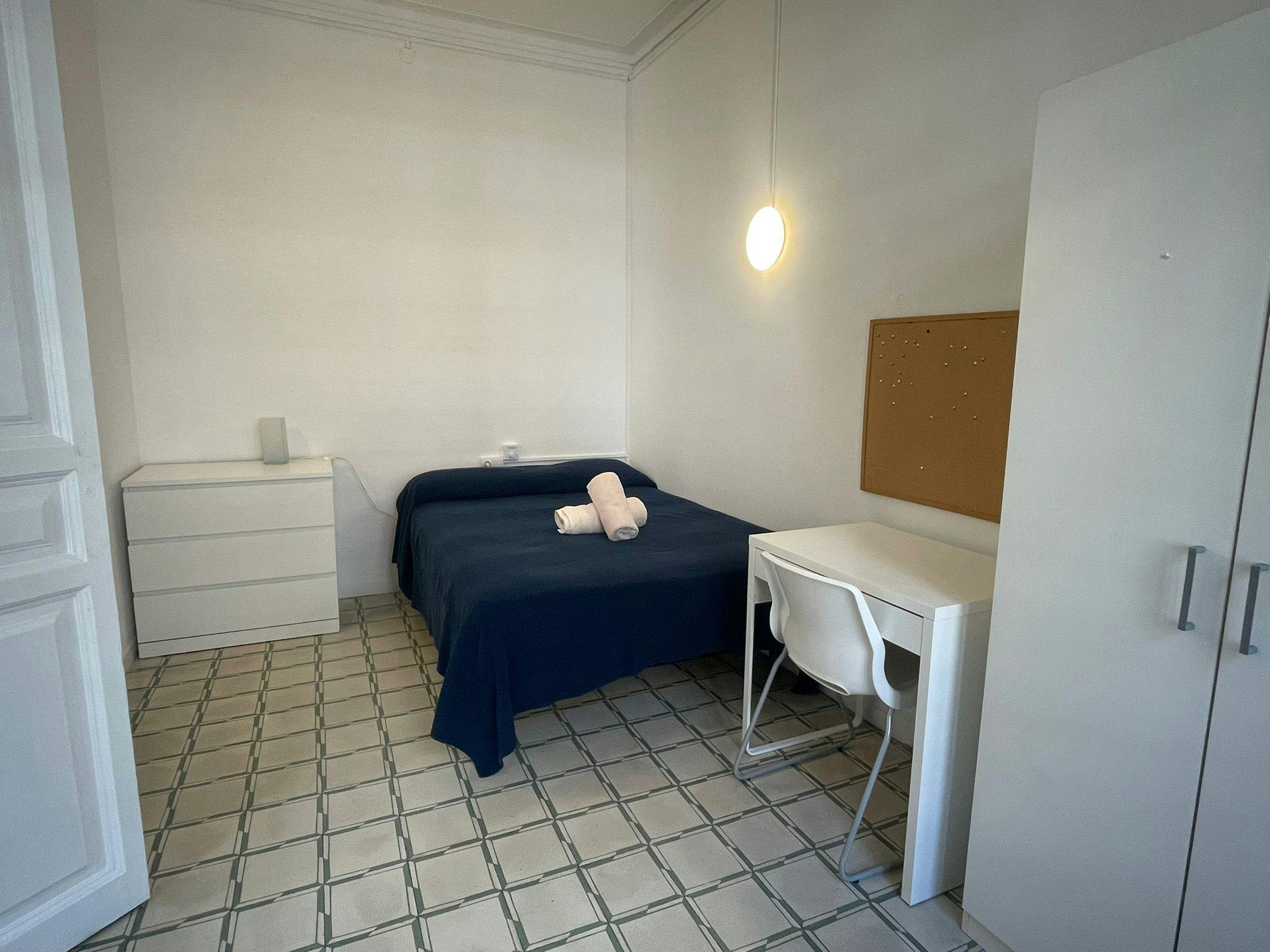 Private Room - Carrer del Bruc, Barcelona - Gallery - 1