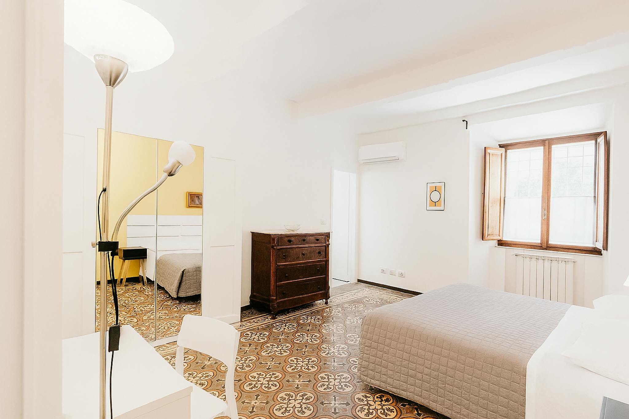 Private Room - 1