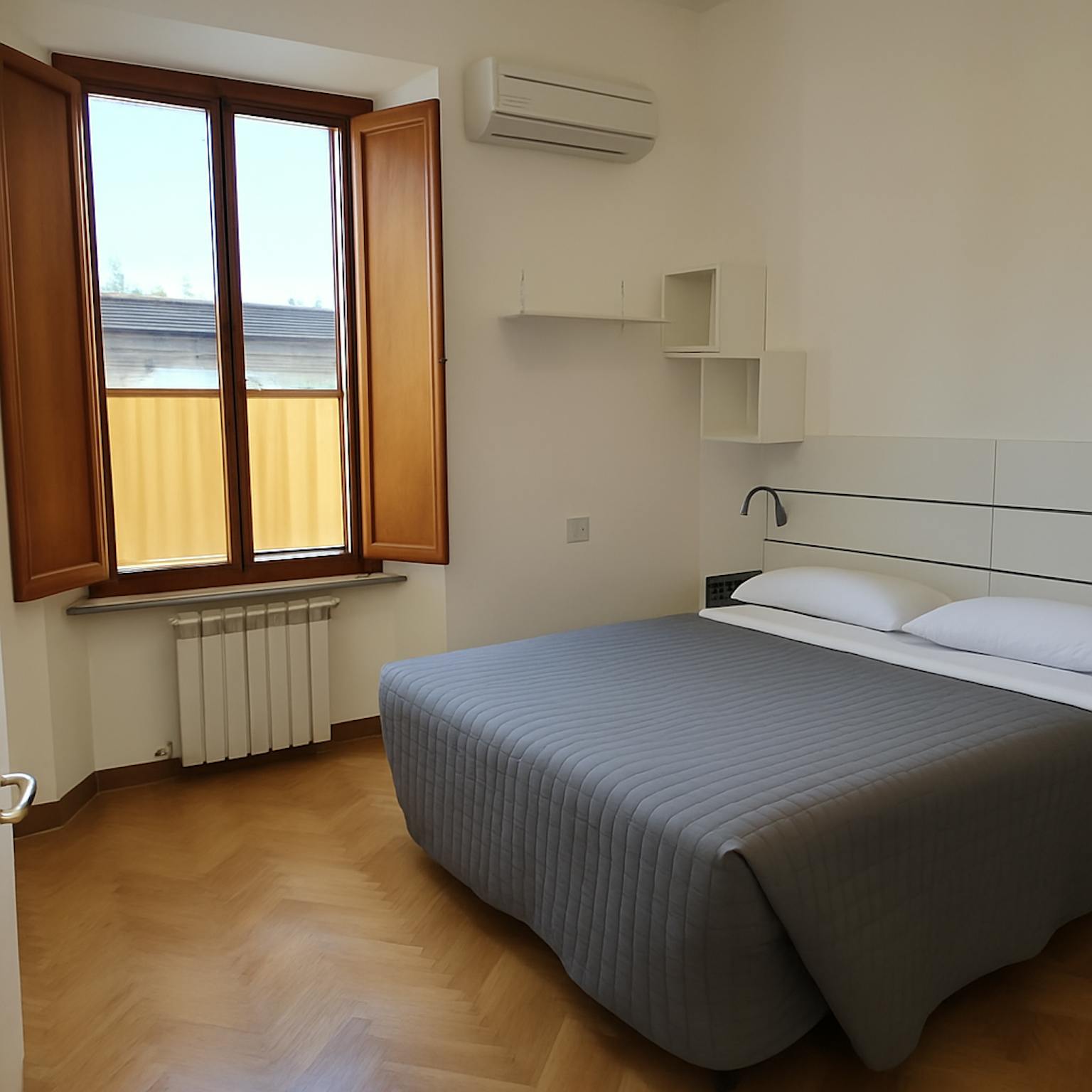 Private Room - 1