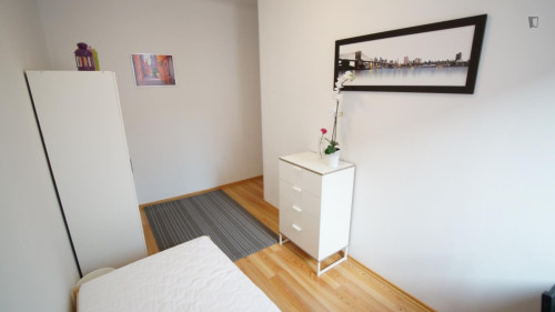 Bright single bedroom in Old Polesie - Gallery - 3