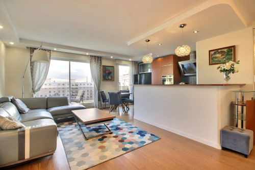 Rue Paul Vaillant Couturier, Levallois-Perret