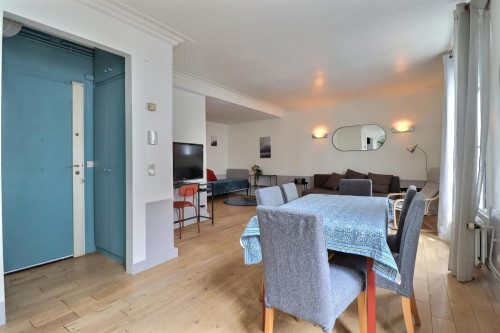 Rue Louise Michel, Levallois-Perret