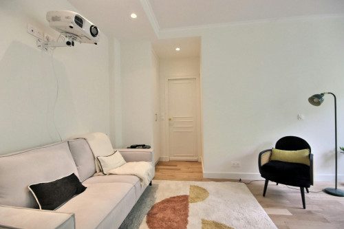 Rue de Longchamp, Neuilly-sur-Seine