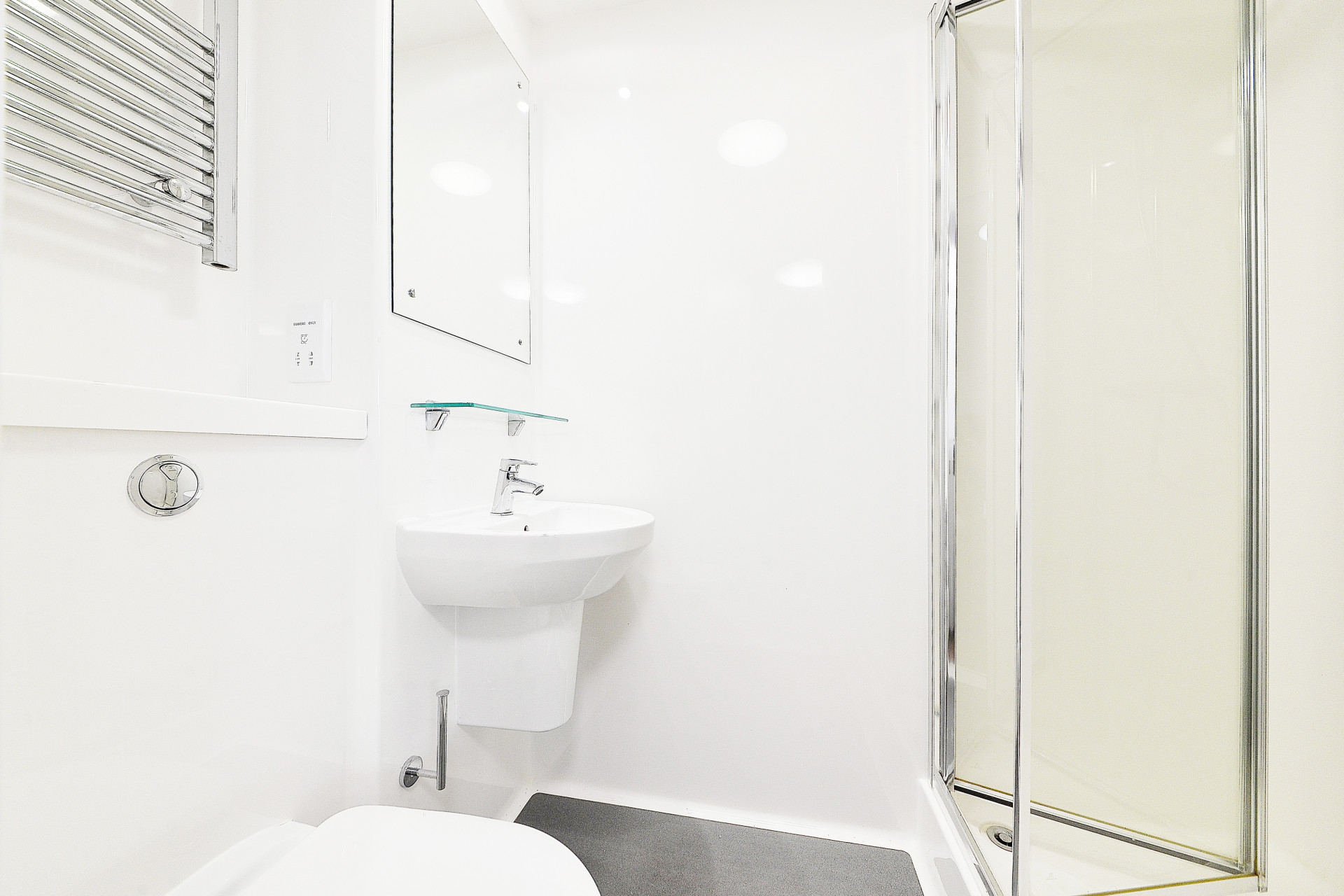 Silver En Suite  -  The Mill House  - Gallery -  7