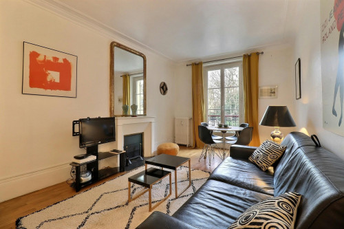 Avenue de la Bourdonnais, Paris