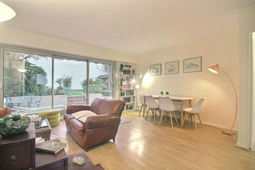 Rue de Charenton, Paris