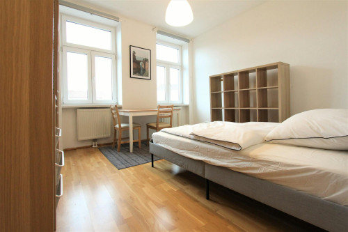 Lerchenfelder Gürtel, Vienna