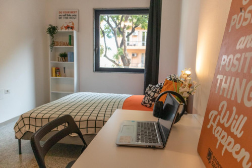 Pleasant single bedroom in the center of cagliari