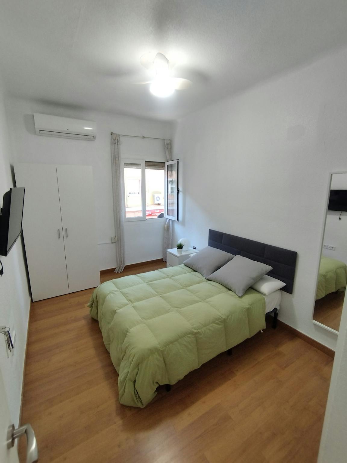 Private Room - Calle Enrique Ayuso Miró, Murcia - Gallery - 1