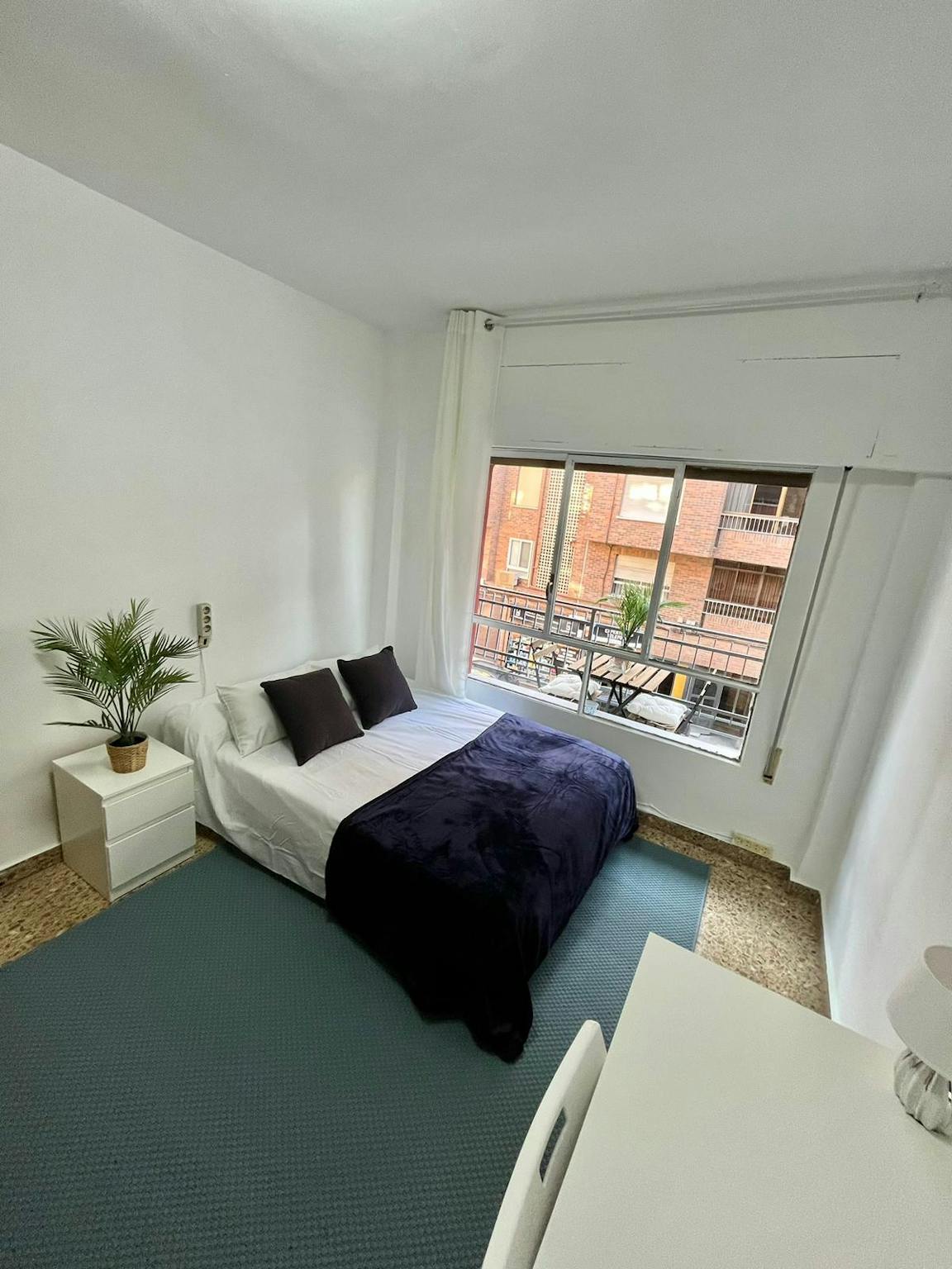 Private Room - Calle Bolos, Murcia - Gallery - 1