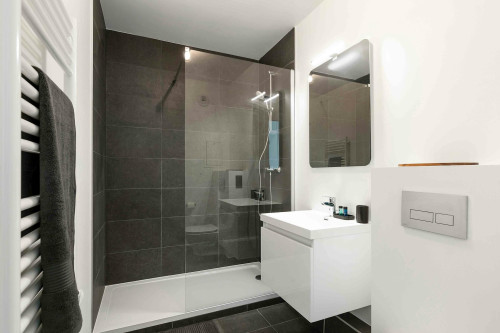 Rue Larmeroux, Vanves